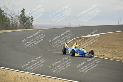 media/Jan-26-2025-CalClub SCCA (Sun) [[cfcea7df88]]/Group 2/Race/